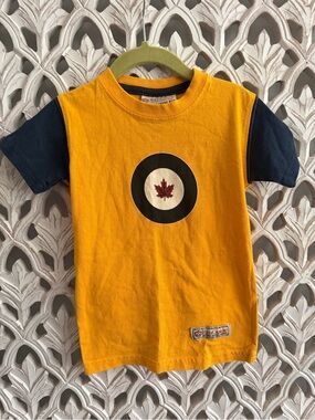 Red Canoe Maple Leaf T-Shirt, size 3